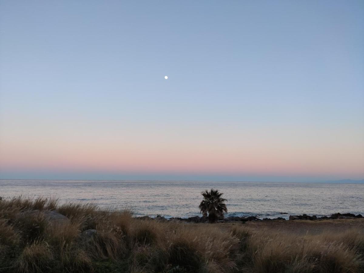 Casa Ammare nella riserva di Capo Gallo Palermo Esterno foto